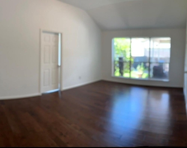 7506 Opal Hill Lane - Photo Thumbnail 14