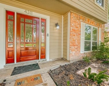 4311 Stacy Street - Photo Thumbnail 2