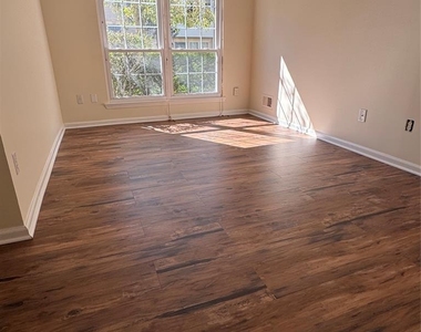 831 Juniper - Photo Thumbnail 18