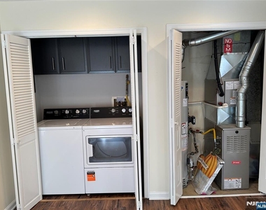 831 Juniper - Photo Thumbnail 11