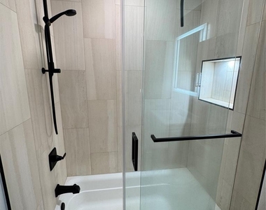 831 Juniper - Photo Thumbnail 10