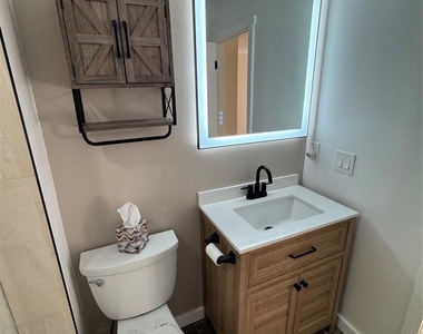 831 Juniper - Photo Thumbnail 17