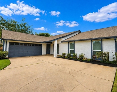 2903 Pepperwood - Photo Thumbnail 5
