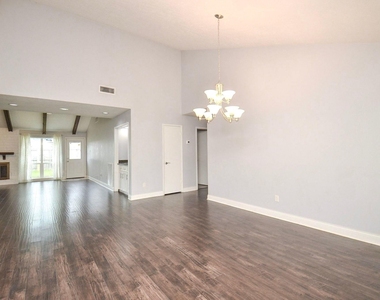 2903 Pepperwood - Photo Thumbnail 8