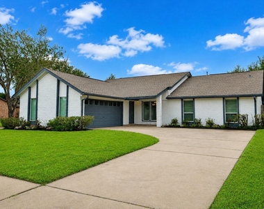 2903 Pepperwood - Photo Thumbnail 3