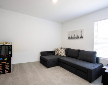 18819 Ribolla Drive - Photo Thumbnail 16