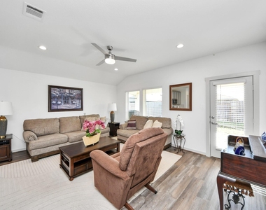 7006 Halifax Harvest Lane - Photo Thumbnail 15