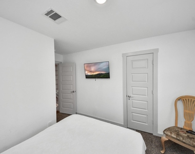 7006 Halifax Harvest Lane - Photo Thumbnail 22
