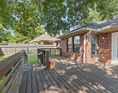 3806 Meads Meadow Meadow - Photo Thumbnail 32