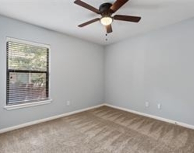 3806 Meads Meadow Meadow - Photo Thumbnail 26