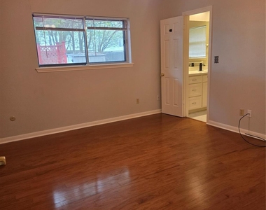 1510 Neptune Lane - Photo Thumbnail 18