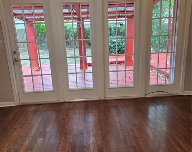 1510 Neptune Lane - Photo Thumbnail 6
