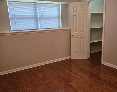 1510 Neptune Lane - Photo Thumbnail 26