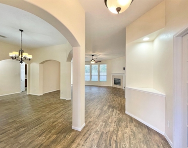 90 N Creekmist Place - Photo Thumbnail 6
