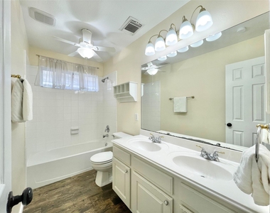 90 N Creekmist Place - Photo Thumbnail 30