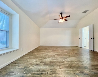 90 N Creekmist Place - Photo Thumbnail 29
