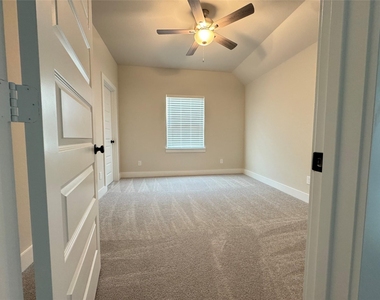 31911 Sky Ridge Lane - Photo Thumbnail 25
