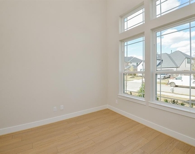31911 Sky Ridge Lane - Photo Thumbnail 28