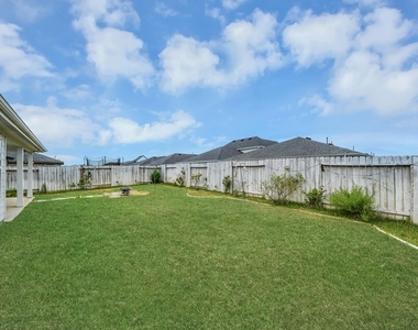 29402 Hoelzen Hollow Drive - Photo Thumbnail 35