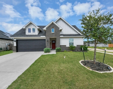 29402 Hoelzen Hollow Drive - Photo Thumbnail 3