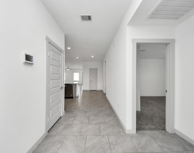 29402 Hoelzen Hollow Drive - Photo Thumbnail 34