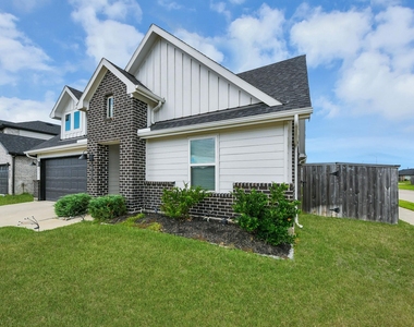 29402 Hoelzen Hollow Drive - Photo Thumbnail 1