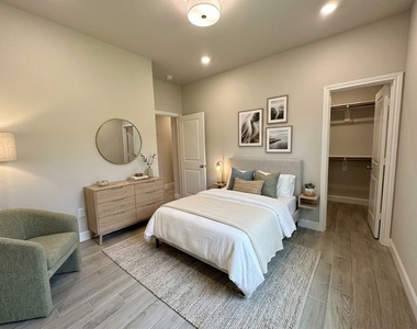 104 Turner Drive - Photo Thumbnail 18