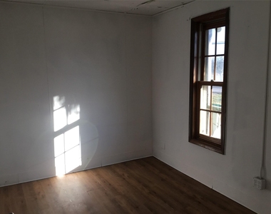 1404 E Bayshore Drive - Photo Thumbnail 5