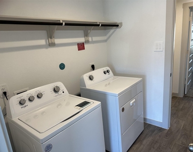 6918 Dell Vista Drive - Photo Thumbnail 12