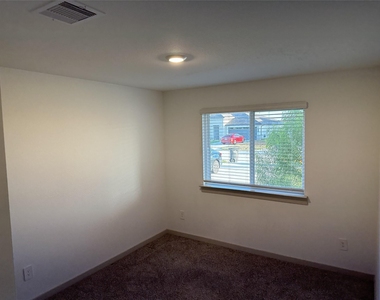 6918 Dell Vista Drive - Photo Thumbnail 4