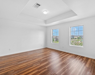 6755 Cortenridge Lane - Photo Thumbnail 9