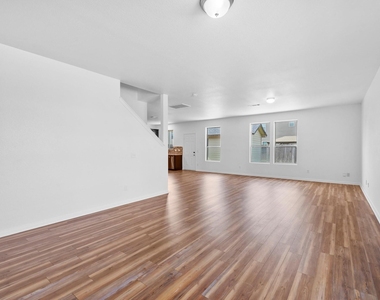 6755 Cortenridge Lane - Photo Thumbnail 6