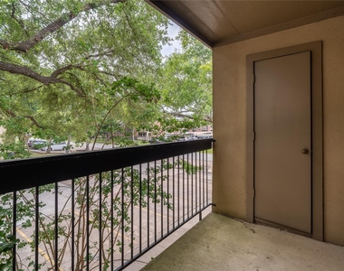 3300 Pebblebrook Drive - Photo Thumbnail 5