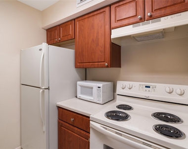 3300 Pebblebrook Drive - Photo Thumbnail 12