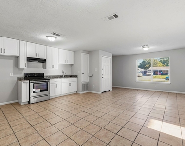 5418 Ridgeway Drive - Photo Thumbnail 8