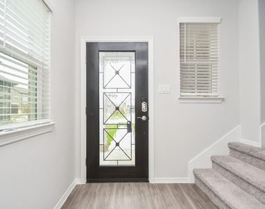 5818 Fresh View Court - Photo Thumbnail 3