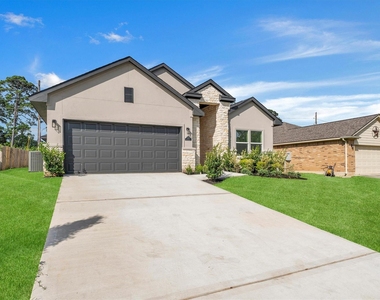 13405 Raintree Drive - Photo Thumbnail 4