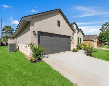 13405 Raintree Drive - Photo Thumbnail 5