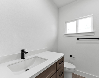 13405 Raintree Drive - Photo Thumbnail 28