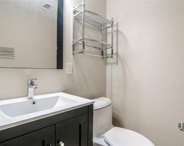 8602 Oakford Drive - Photo Thumbnail 22