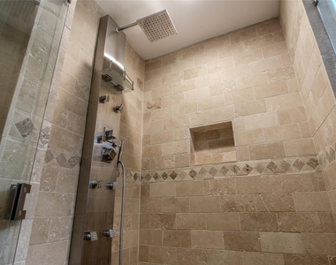 8602 Oakford Drive - Photo Thumbnail 23