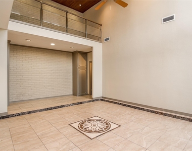 8602 Oakford Drive - Photo Thumbnail 17