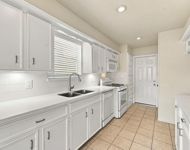9855 Sagebud Lane - Photo Thumbnail 11