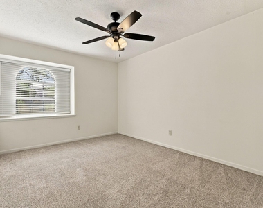 9855 Sagebud Lane - Photo Thumbnail 18