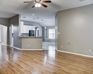 1925 Florida Drive - Photo Thumbnail 9