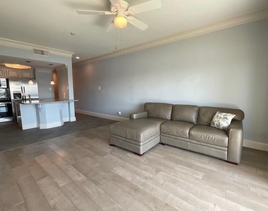 12800 Melville - Photo Thumbnail 11
