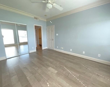 12800 Melville - Photo Thumbnail 12