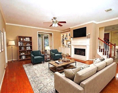 22902 Greenrush Drive - Photo Thumbnail 10