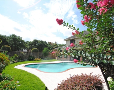 22902 Greenrush Drive - Photo Thumbnail 2