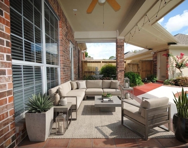 22902 Greenrush Drive - Photo Thumbnail 31